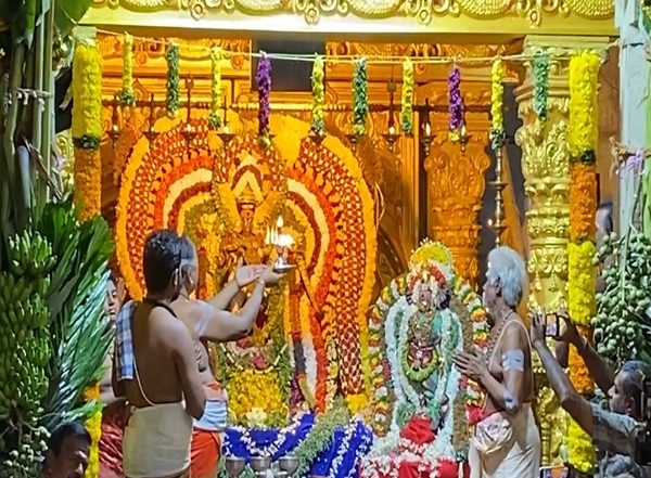 India News | TN: Devotees Flock to Sankara Rameshwarar Temple in Thoothukudi to Celebrate Thiruvathirai