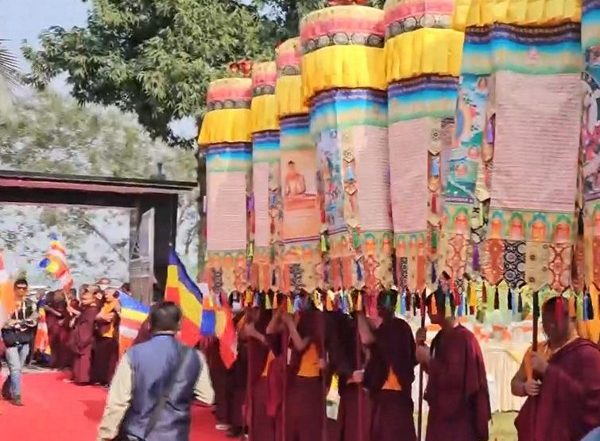 World News | Over 1200 Buddhist Monks from Across the World Gather in Odisha to Participate in First Guru Padmasambhava Chanting Program