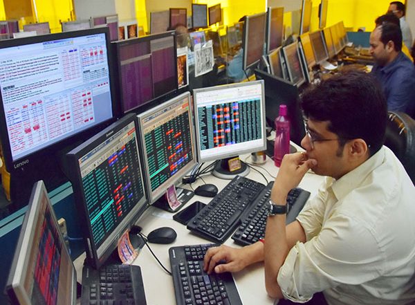 Business News | Bloodbath in Stock Market, Sensex, Nifty Drop by over 1 Pc Amid Strengthening of USD