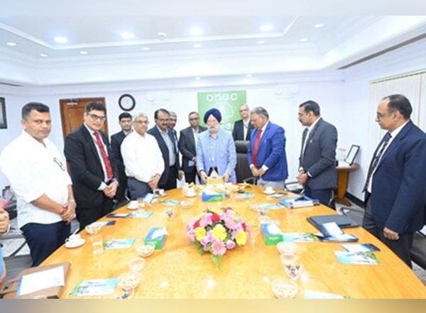 Business News | Minister Shri Puri Launches MRPL's New Product