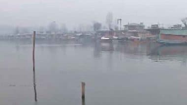 India News | Dal Lake's Surface Freezes Up in Srinagar, Dense Fog Engulfs Ambala as North India Battles Cold Wave