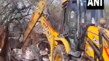 India News | Ghaziabad: Police Launch Anti-encroachment Drive to Remove Illegal Settlements on Land Belonging to the Army in Vijaynagar Area