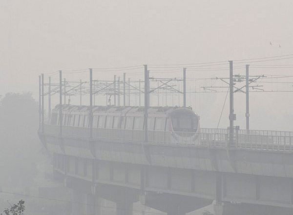 India News | CAQM Invokes Stage-III and IV Restrictions in Delhi-NCR as Air Quality Worsens