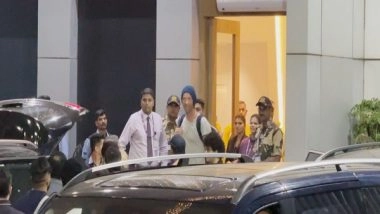 Entertainment News | Coldplay's Vocalist Chris Martin Arrives in Mumbai Ahead of Band's Concert, Greets Paps with a 'namaste' Gesture