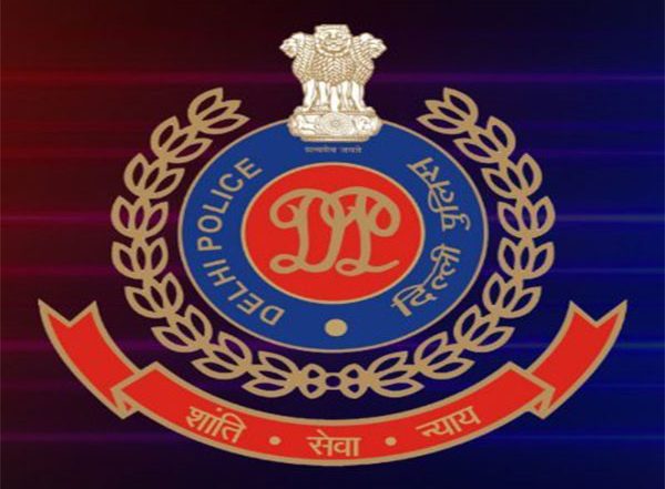 India News | Delhi Police Busts Liquor Smuggling Racket; Nabs One, Seizes Illicit Liquour
