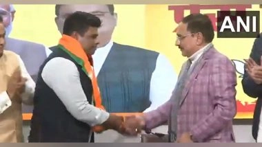 India News | Several AAP Leaders Join BJP Ahead of Delhi Assembly Polls