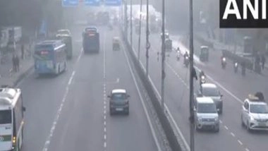 India News | Foggy Weather Disrupts Flight, Train Services in Delhi