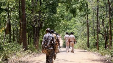 India News | Chhattisgarh: Encounter Between Security Forces, Naxals Continues in Gariaband