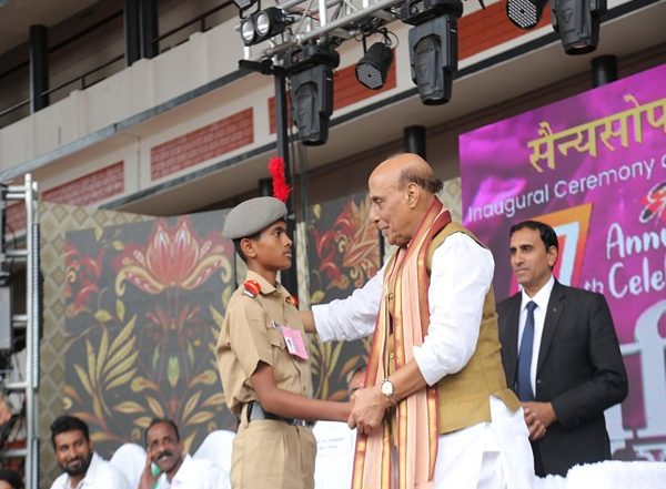 Kerala: Girls Enrollment in Sainik Schools Will Create Strong Base for Women in Armed Forces, Says Rajnath Singh