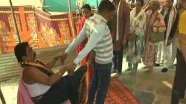 India News | A Remarkable Feat, Artatrana Baba Cures People with a Touch of His Feet