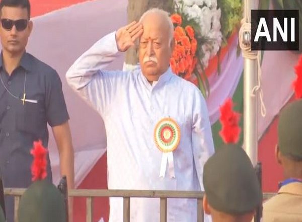 Republic Day 2025: RSS Chief Mohan Bhagwat Unfurls National Flag on 76th R-Day in Maharashtra’s Thane