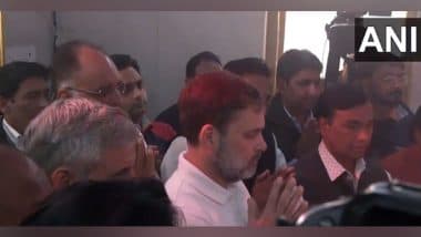 India News | Delhi Assembly Polls:  Lok Sabha LoP Rahul Gandhi Offers Prayers at Valmiki Temple