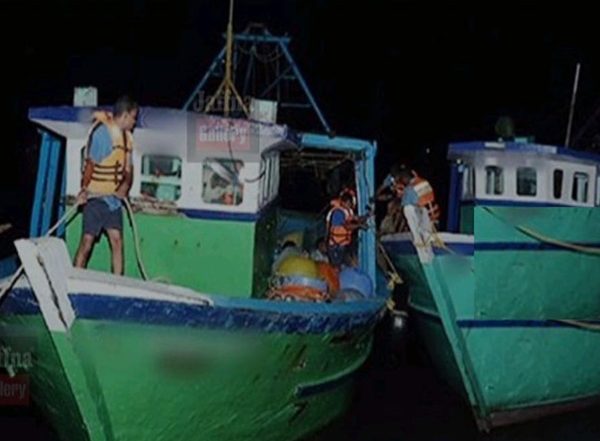 World News | Firing in Jaffna Sea Leaves Two Indian Fishermen Injured