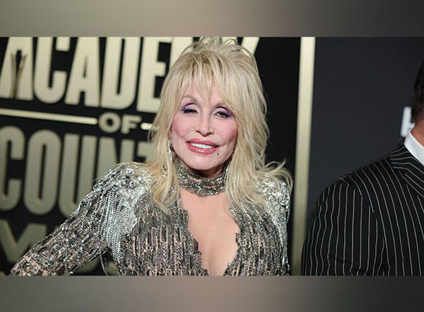 Entertainment News | Dolly Parton's 'Dolly: An Original Musical' to Premiere in Nashville This Summer