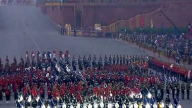 India News | Beating Retreat Ceremony Sees Synchronised March to Indian Tunes by Bands of Three Services, CAPFs