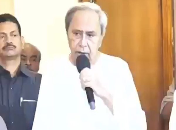 India News | Former Odisha CM Patnaik Offers Condolences on Maha Kumbh Stampede Deaths