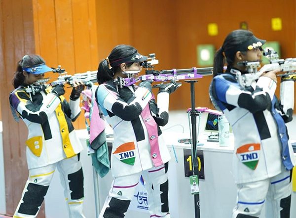 Sports News | 38th National Games: Ramita Jindal Turns in a Fine Display in Women's 10m Air Rifle Qualification