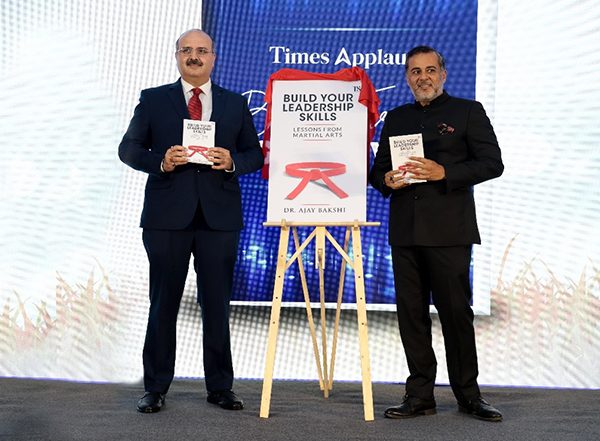 Business News | Dr. Ajay Bakshi's Book 'Build Your Leadership Skills' Launched by Chetan Bhagat at Book Turner Gala Event