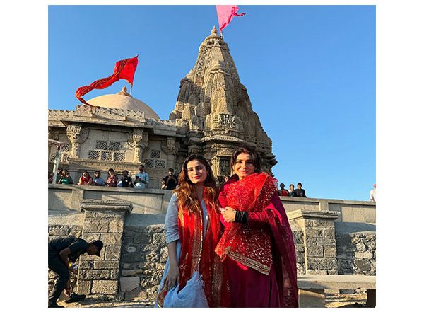 Entertainment News | Raveena Tandon Visits Nageshwar Jyotirling with Daughter Rasha Thadani, Shares Pics