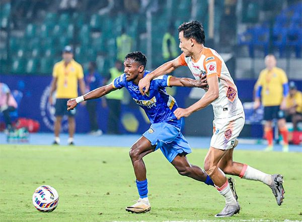 Sports News | ISL: Kerala Blasters FC Stun Chennaiyin FC with a 3-1 Victory