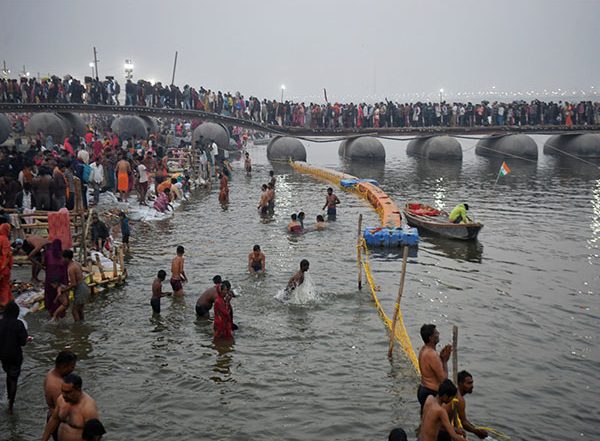 India News | Mahakumbh: More Than 296.4 Million Devotees Take Dip in Sangam