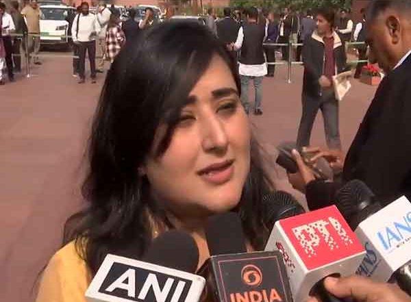 India News | Don't Sacrifice People of Delhi for Political Interest: BJP MP Bansuri Swaraj Hits out at Kejriwal over Yamuna Water Row