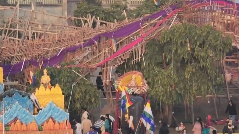 Baghpat Watchtower Collapse: More Than 20 Injured After Watchtower Collapses During ‘Laddu Mahotsav’ in Uttar Pradesh’s Baraut City; Rescue Operation Underway (Watch Videos)