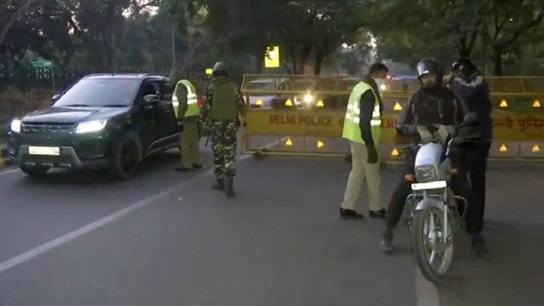 Republic Day 2025: 70 Paramilitary Companies, 70,000 Cops Deployed on R-Day in Delhi, High Alert Sounded (Watch Videos)