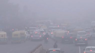 Delhi Fog: Dense Fog Engulfs National Capital, Reducing Visibility; Trains Delayed, Flight Operations Affected Due to Haze (Watch Videos)