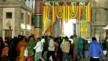 New Year 2025: Devotees Across Country Throng Temples, Churches To Offer Prayers on New Year (Watch Videos)