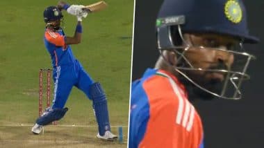 Hardik Pandya Hits Magnificent No-Look Six to Complete 27-Ball Half-Century During IND vs ENG 4th T20I 2025 (Watch Video)