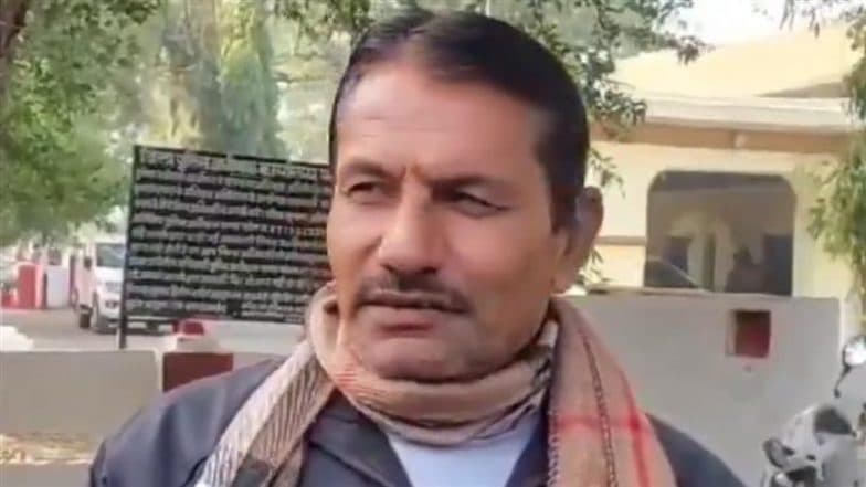 Madhya Pradesh: Man Fined INR 300 for Not Wearing Helmet While Walking in Panna, SP Orders Probe (Watch Video)