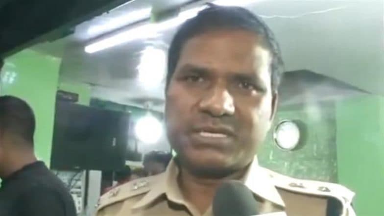 Hyderabad Shocker: Passengers Shoot Ticket Manager of Tour and Travel Company, Flee With 2 Bags, Cops Suspect Links to Karnataka Robbery (Watch Video)