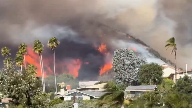 US: Second Wind-Whipped Wildfire Burning Out of Control in Los Angeles Area