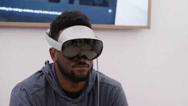 Samsung XR Head Launch This Year, YouTuber MKBHD Aka Marquees Brownlee Shows Early Design, Features and Capabilities (Watch Video Here)