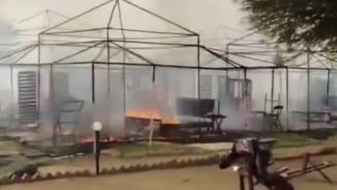 Mahakumbh Fire: Massive Blaze Erupts in Sector 22 of Maha Kumbh Mela in Prayagraj, 15 Tents Affected (Watch Video)