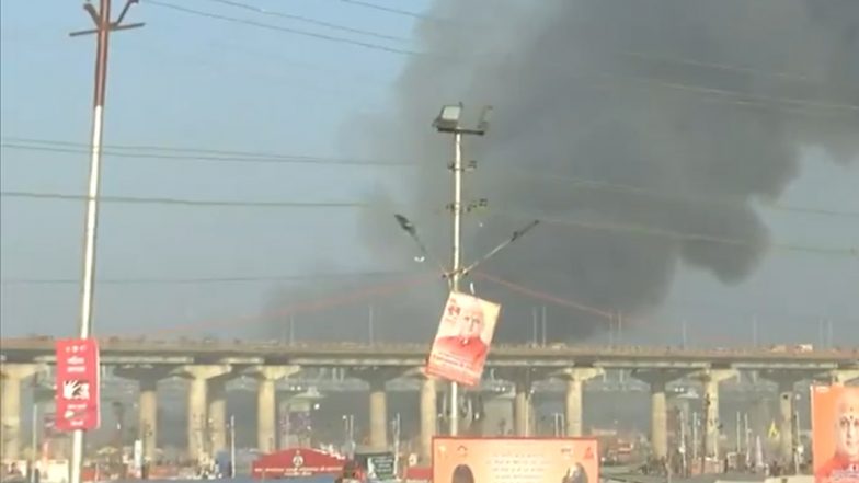 Maha Kumbh Mela 2025 Fire: Blaze Erupts at Tent in Mahakumbh in Prayagraj, No Casualty Reported (Watch Video)