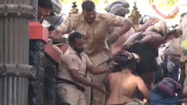 Makaravilakku 2025: 1.5 Lakh Devotees Expected at Sabarimala Temple for ‘Makaravilakku’ Darshan Today As Preparations for Festival Conclude (Watch Video)