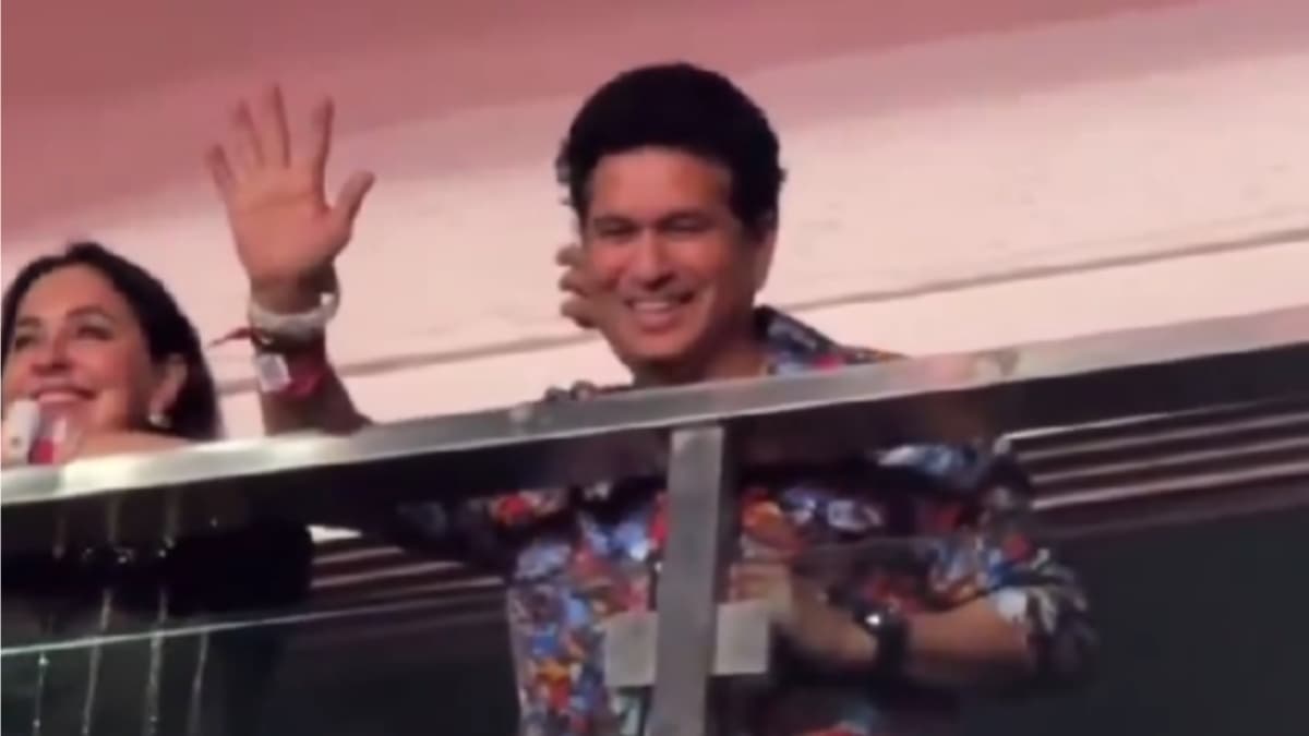 Happy Birthday Sachin Tendulkar: Fans Wish Master Blaster As He Turns 52