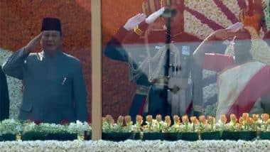 Republic Day 2025: President Droupadi Murmu Unfurls National Flag at Kartavya Path Followed by National Anthem With Thunderous 21-Gun Salute (Watch Video)