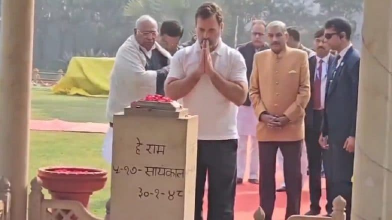 Rahul Gandhi, Mallikarjun Kharge Pay Tributes To Mahatma Gandhi on Death Anniversary