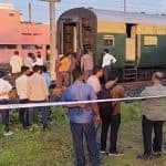 Tamil Nadu Train Derailment: 5 Coaches of Passenger Train Travelling From Villupuram to Puducherry Derails Near Villupuram Railway Station, Major Accident Averted As Train Stopped After Hearing Loud Noise (Watch Video)