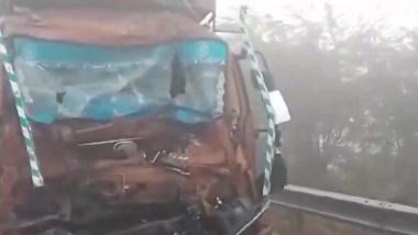 Hathras Road Accident: 3 Killed, 2 Hurt As Trucks Collide With Each Other on Yamuna Expressway Amid Dense Fog in Uttar Pradesh (Watch Video)