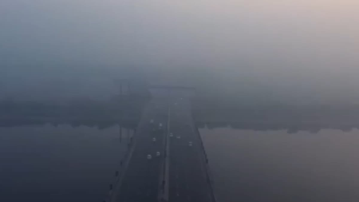Dense Fog Engulfs Delhi; Expected Minimum Temperature Drops to 8 Degrees Celsius