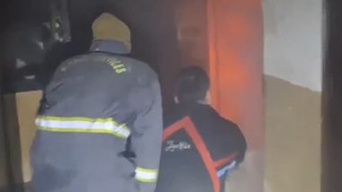 Ghaziabad Fire: Blaze Erupts on 6th-Floor of Aditya Mega City in Uttar Pradesh, Residents Safely Evacuated (Watch Video)