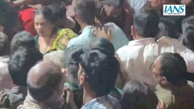 Maharashtra: Stampede-Like Situation at Bageshwar Dham Chief Dhirendra Krishna Shastri’s Event in Thane (Watch Videos)