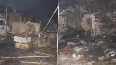 Mumbai Fire: Massive Blaze Erupts in Slum Area of Goregaon, No Injuries Reported; Video Shows Clouds of Smoke Emanating