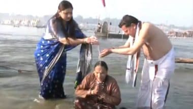 Maha Kumbh 2025: Uttarakhand CM Pushkar Singh Dhami Takes Holy Dip at Triveni Sangam in Prayagraj (Watch Videos)