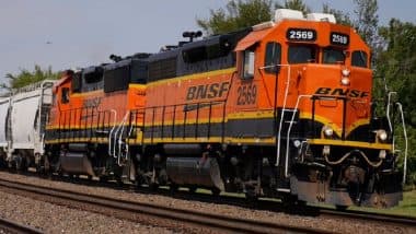 US: Thieves Targeting BNSF Freight Trains in California, Arizona Deserts Make Off With USD 2 Million Worth of New Nike Sneakers