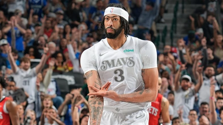 NBA 2024–25: Anthony Davis Reacts After Getting Injured on Dallas Mavericks Debut
